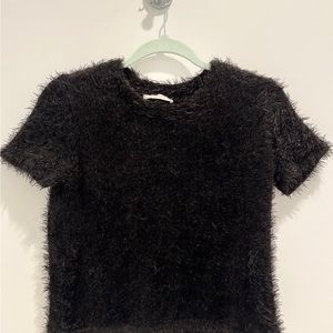 💛 bundle -$10 Black fuzzy top, Zara black shirt